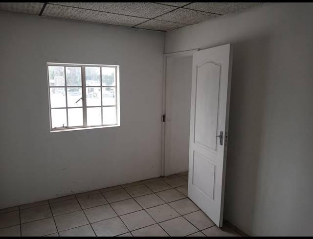 Industrial property to rent in ANDERBOLT